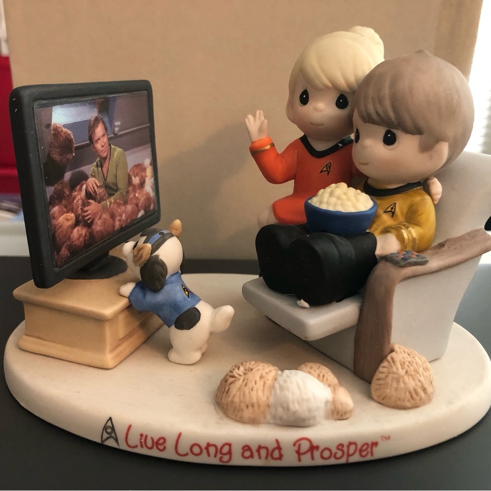 Live Long and Prosper Figurine – Multicolor Home Accent